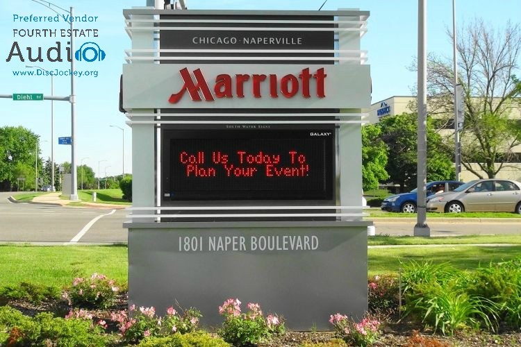 Chicago Marriott Naperville Sign