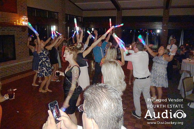 Chicago Wedding Disc Jockey Fourth Estate Audio at Cantigny Park