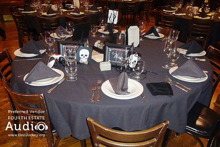 Maggiano's Oak Brook Tablescape