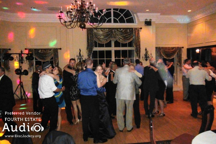 Chicago DJ Fourth Estate Audio at Royal Fox Country Club