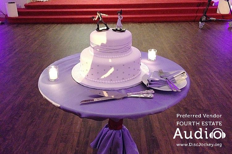 stan-mansion-wedding-cake