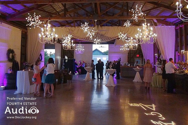 Emerson Creek Guests Arriving