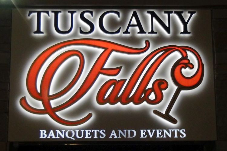 Tuscany Falls Sign